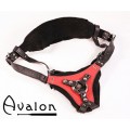 Avalon - TAKEN - Strap-on sele i sort og rødt lær 